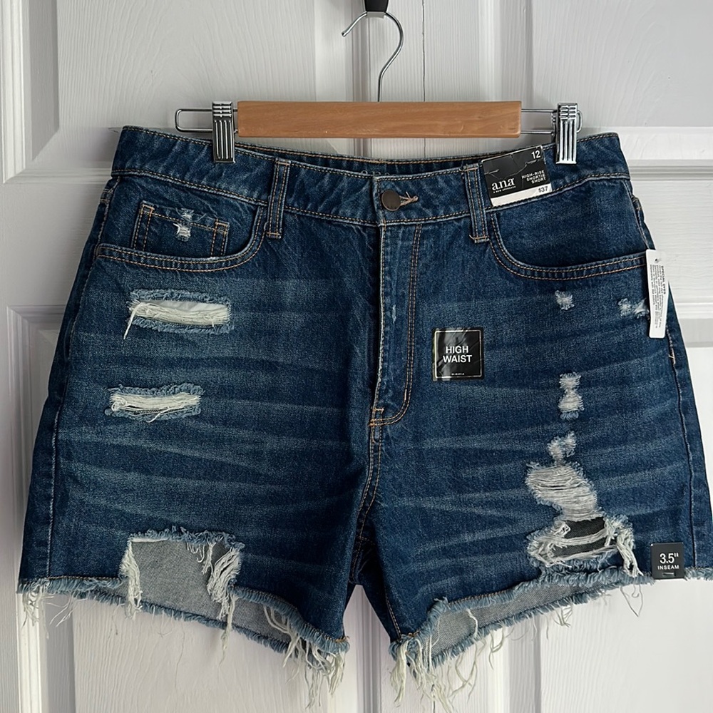 a.n.a. Denim shorts